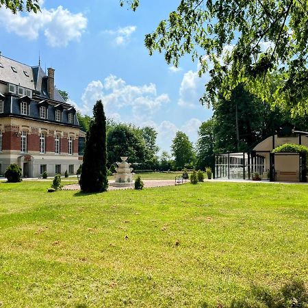 Chateau De Moliens Esterno foto