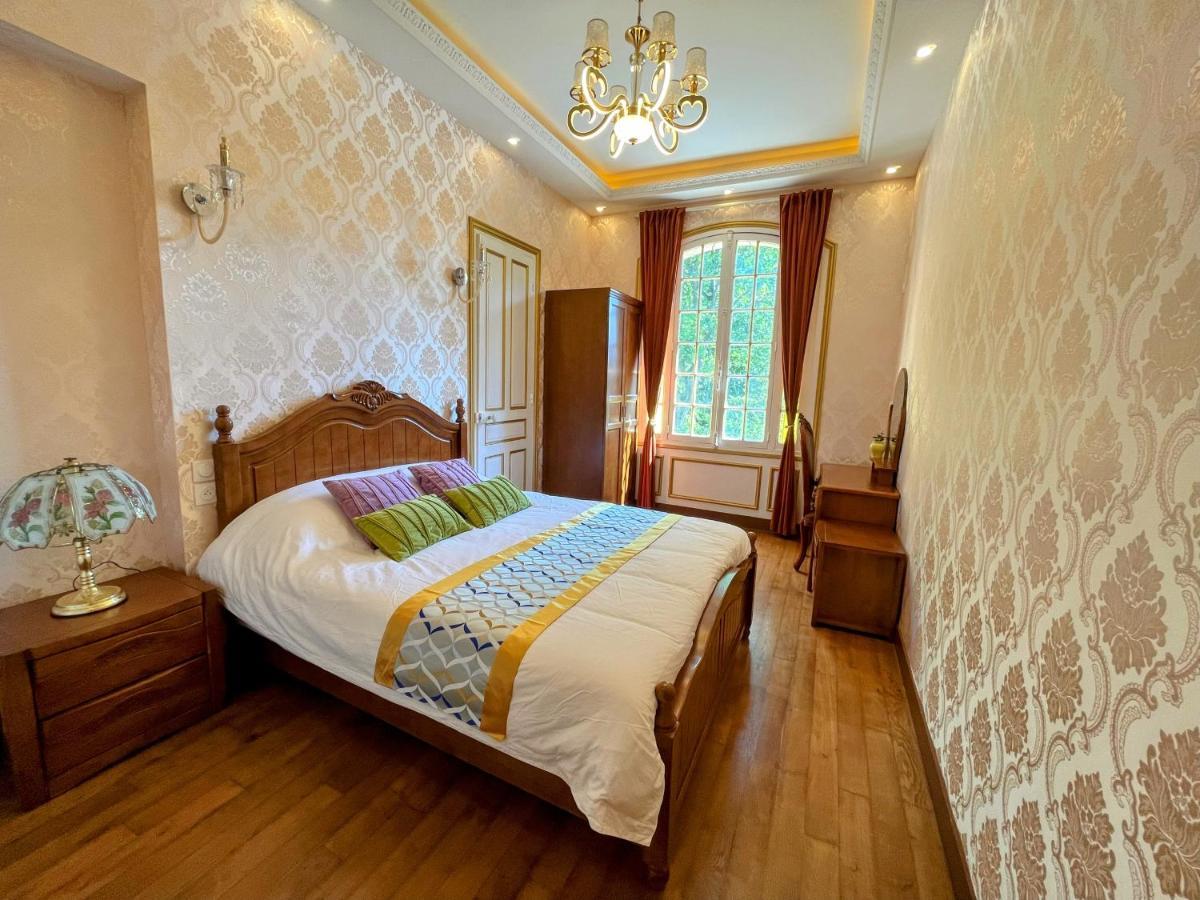 Chateau De Moliens Esterno foto