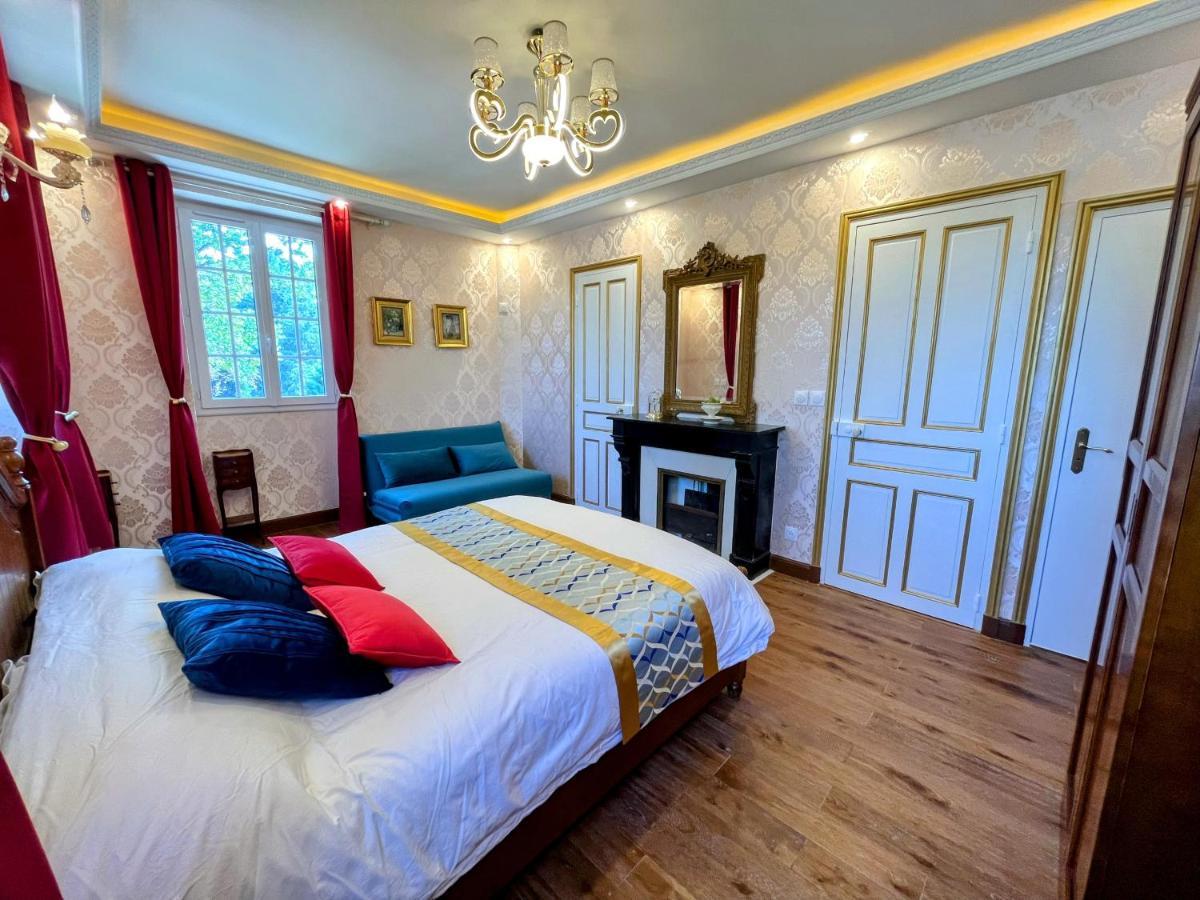 Chateau De Moliens Esterno foto